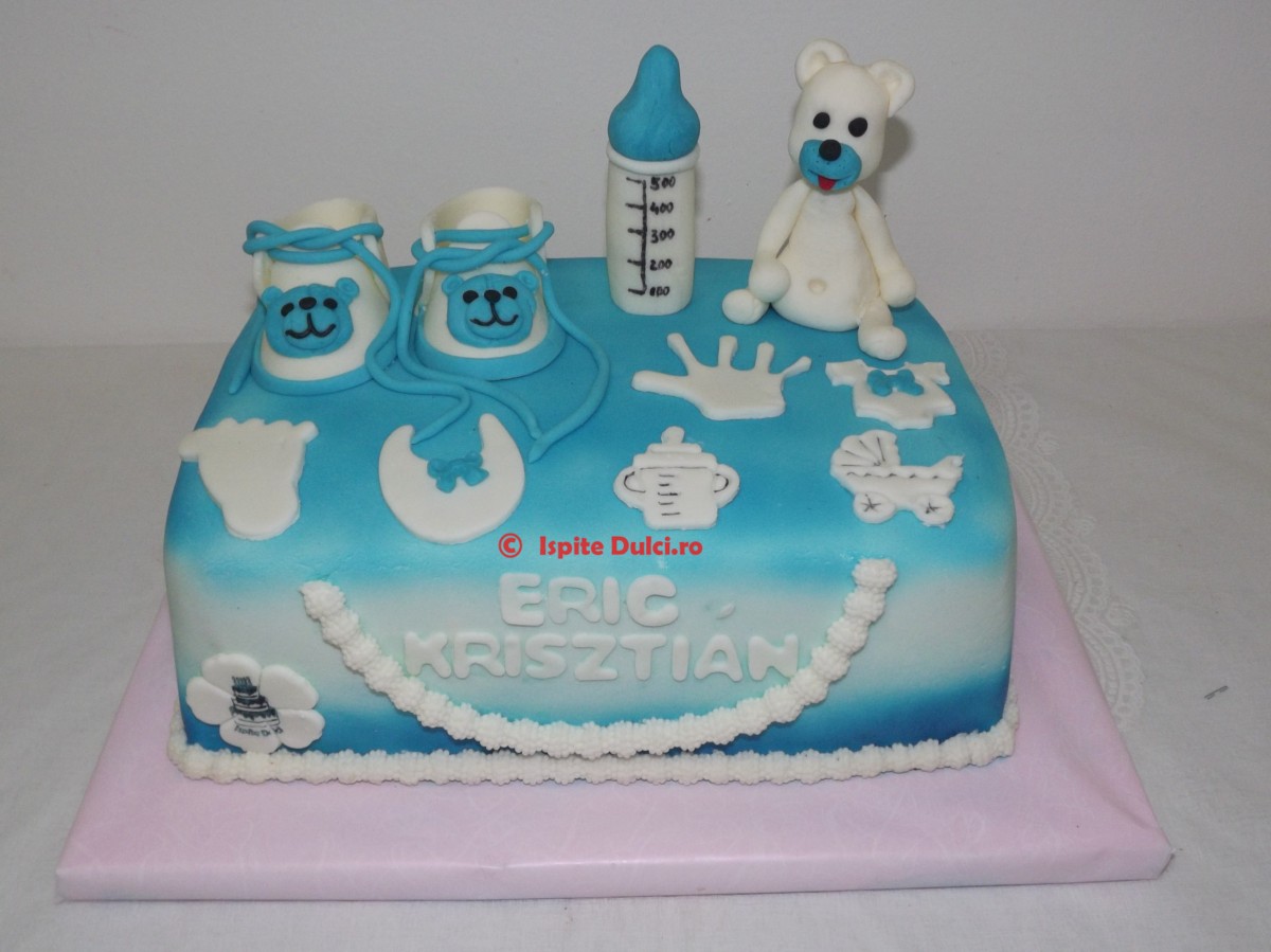 Tort de botez cu ursulet
