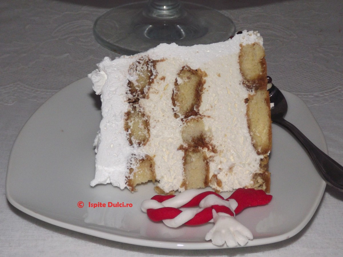 Tort tiramisu 8 martie