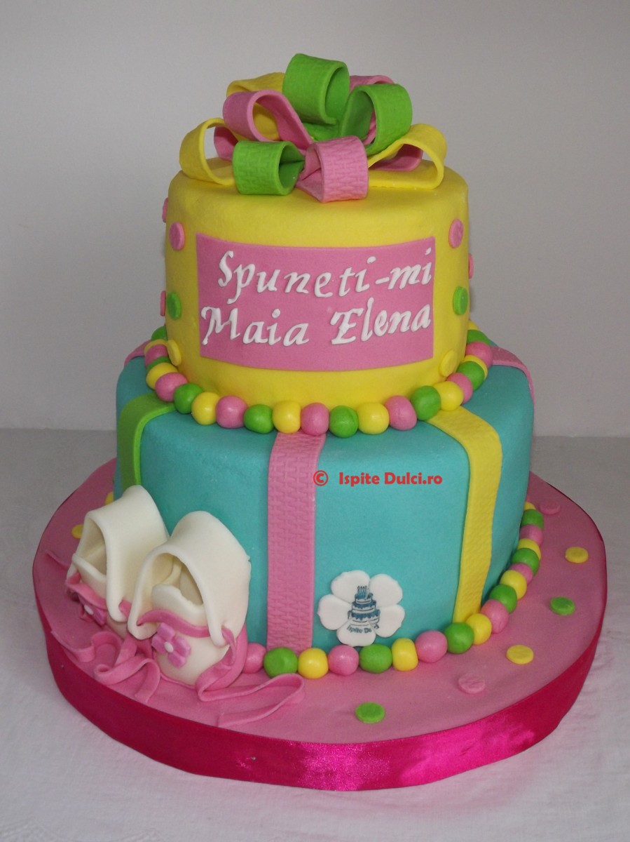 Tort de botez pentru Maia