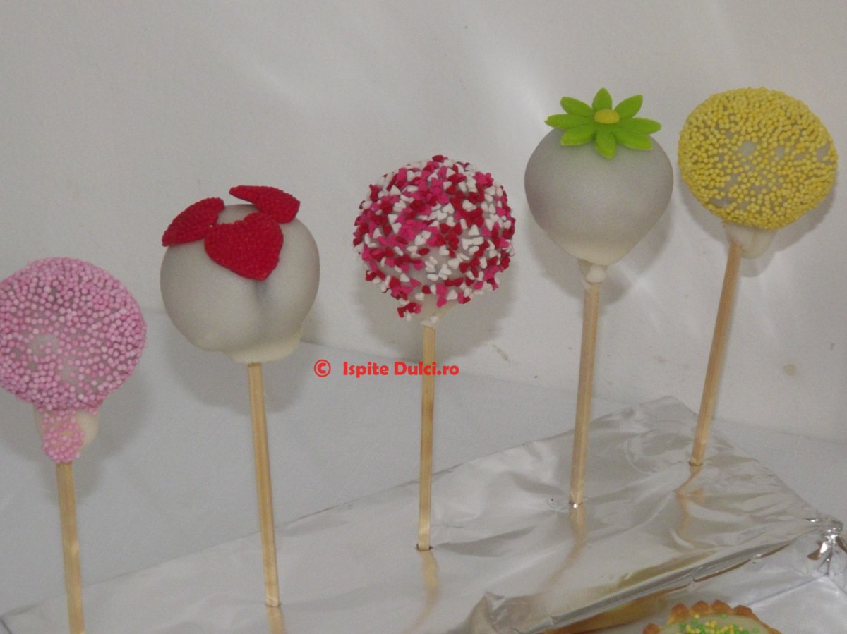 Portii individuale si produse candy bar