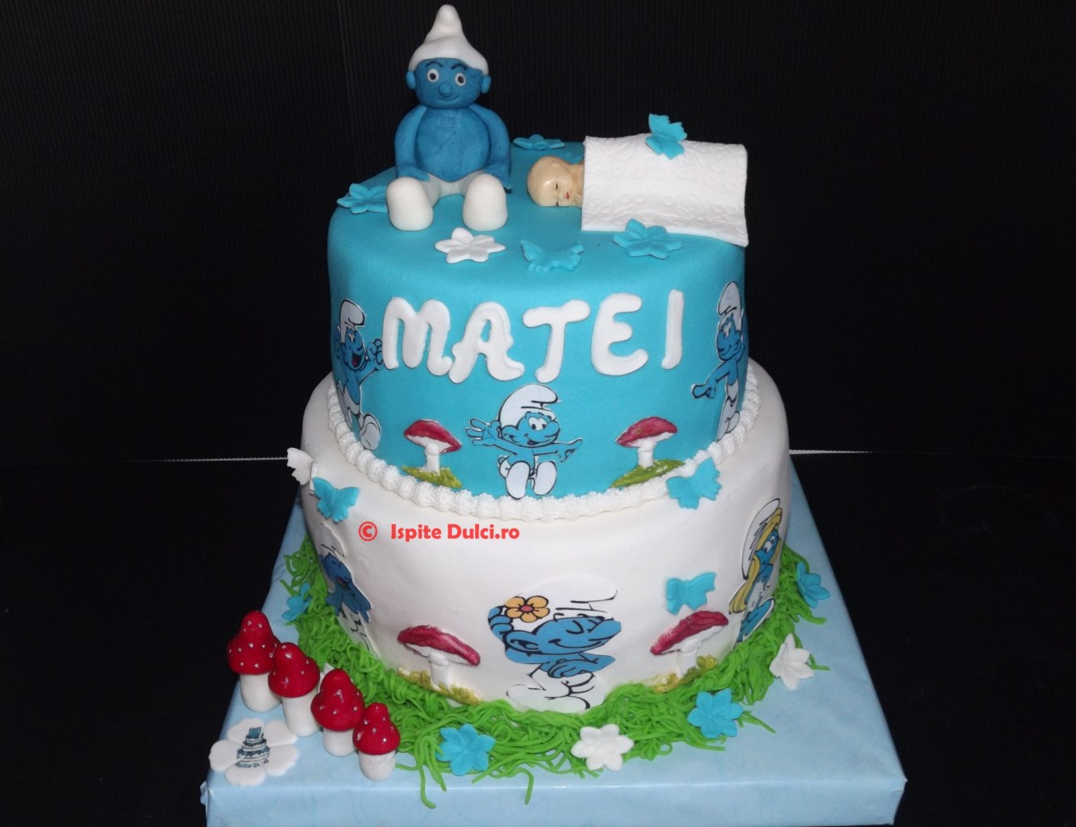 Tort de botez cu strumfi pentru Matei