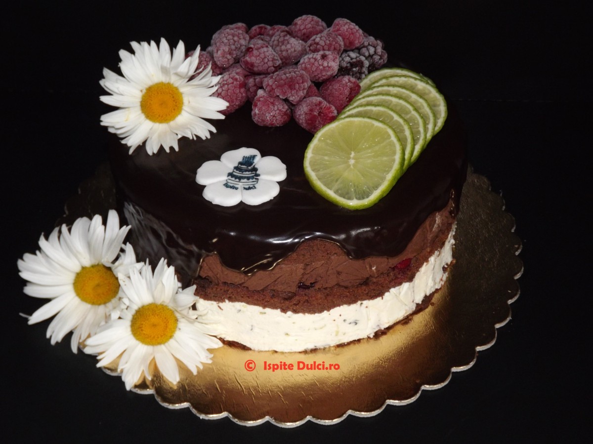 Tort naked cake cu fructe