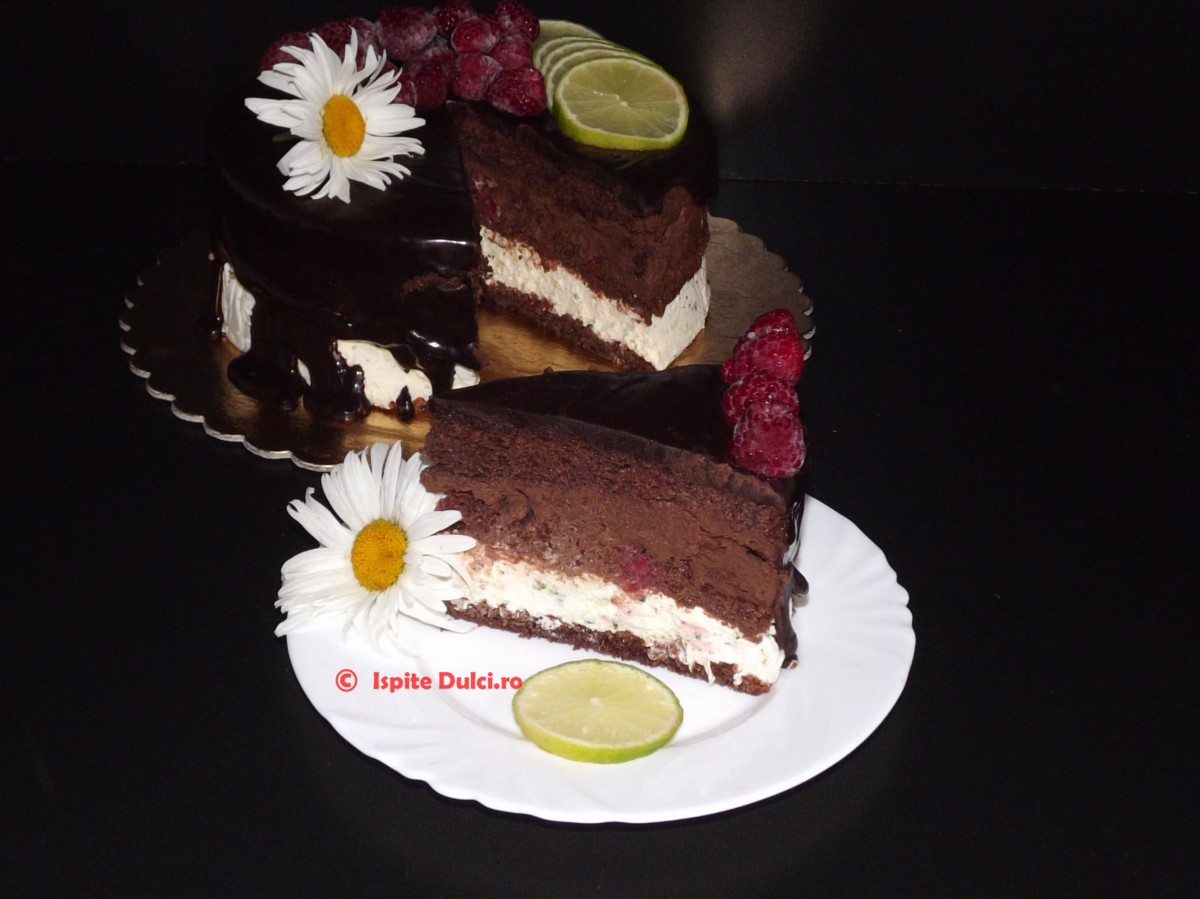 Tort naked cake cu fructe