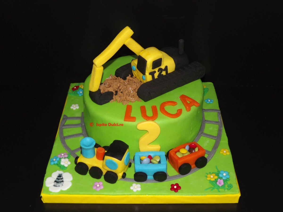 Tort cu excavator si tren pentru Luca