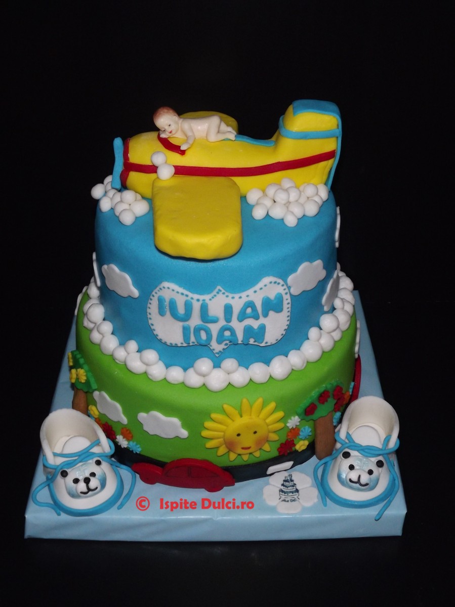 Tort de botez cu avion pentru Iulian