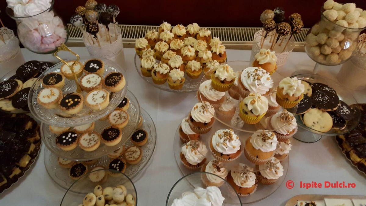 Sweets bar (candy bar )