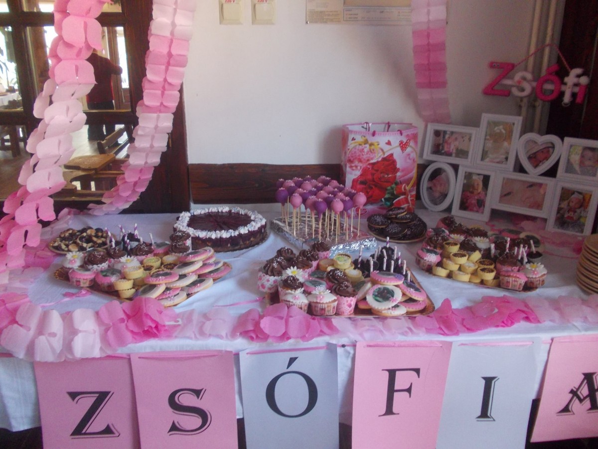Tort de botez si candy bar pentru Zsofia