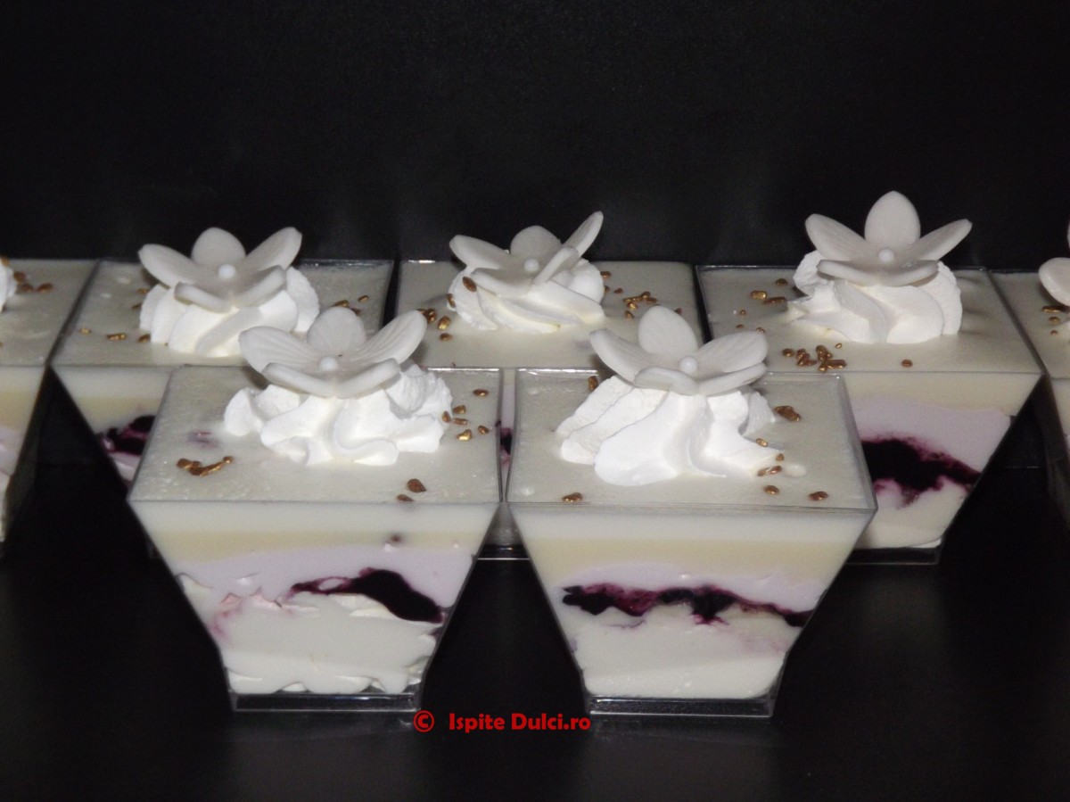 Tort de nunta Alexandra