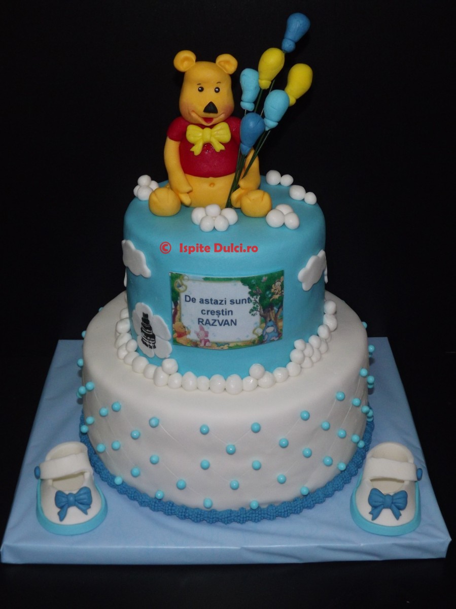 Tort de botez cu Winnie pentru Razvan