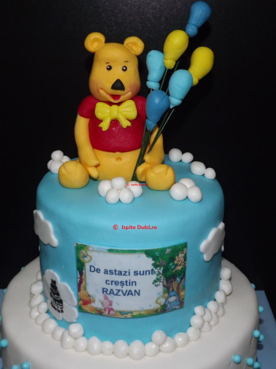 Tort de botez cu Winnie pentru Razvan