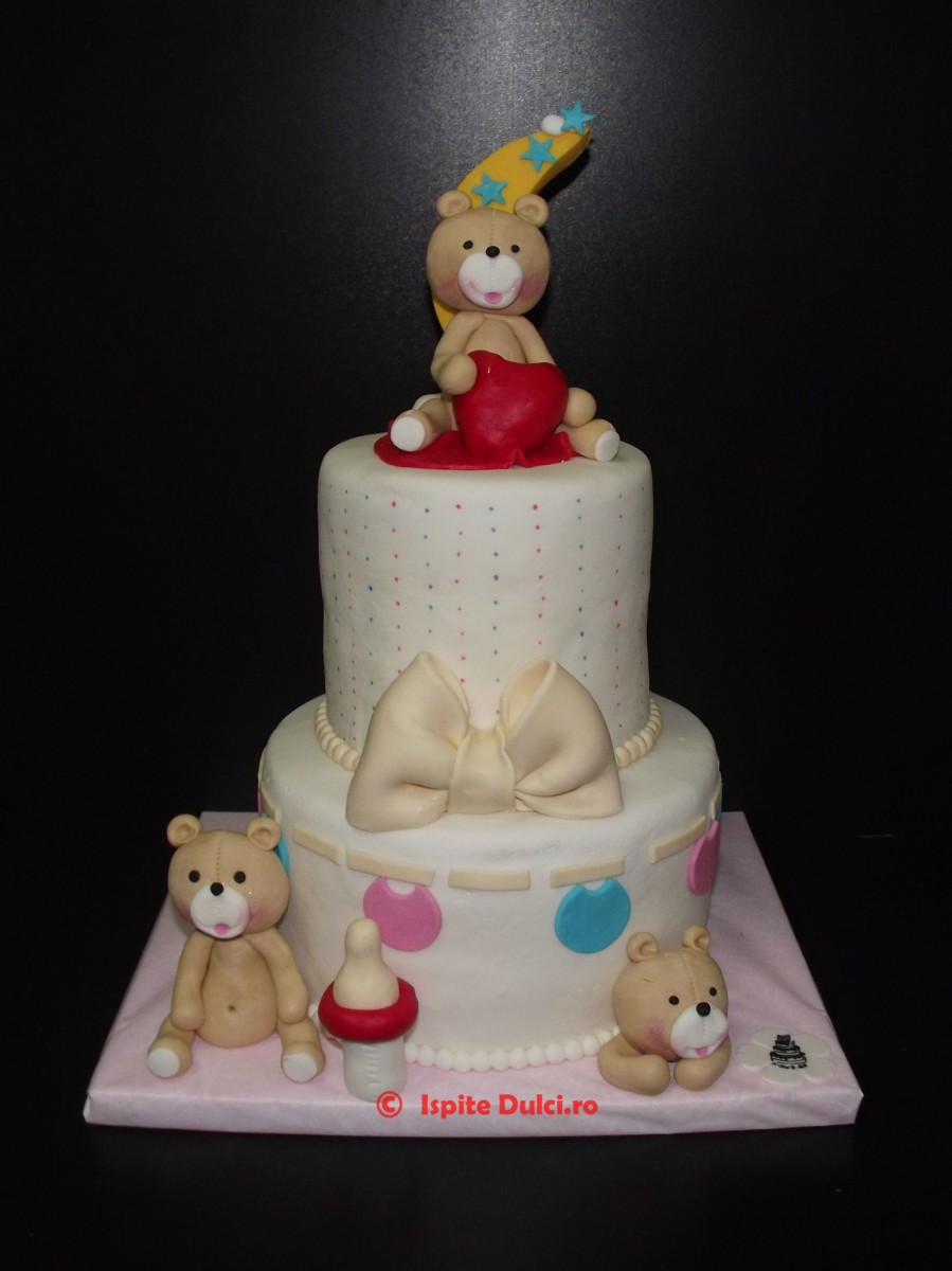 Tort cu ursuleti pentru baby shower