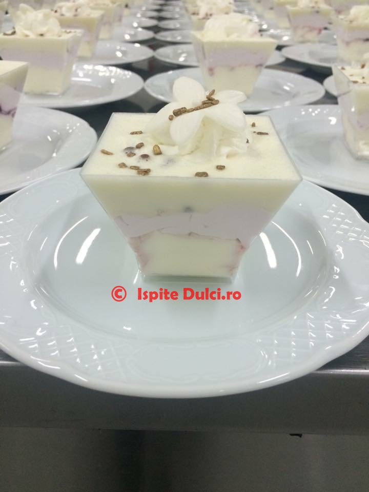 Tort de nunta Alexandra