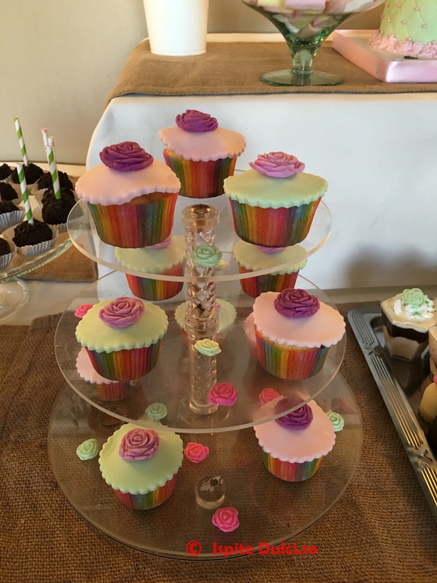Tort de botez si candy bar pt Ana Aurelia