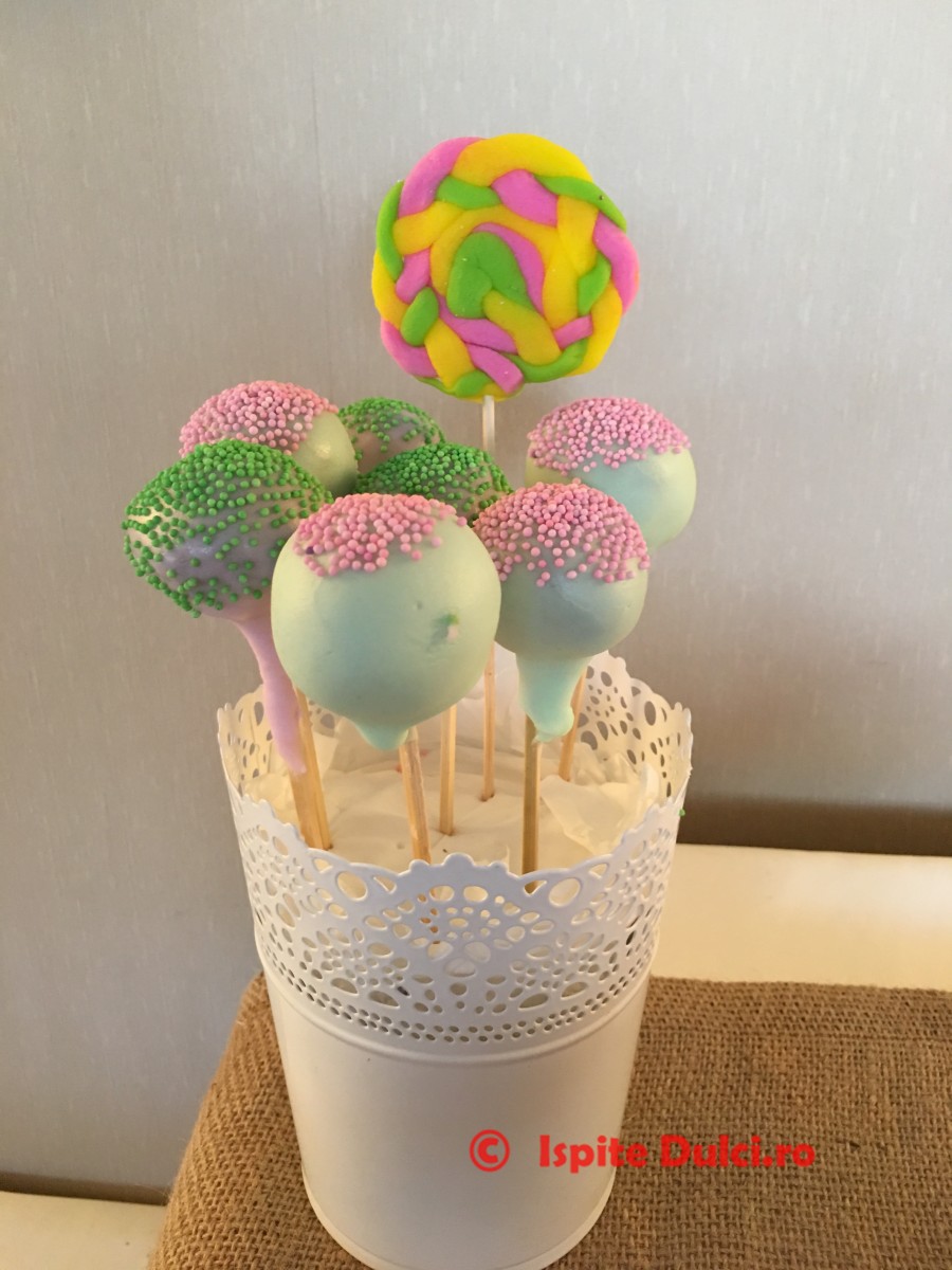 Tort de botez si candy bar pt Ana Aurelia