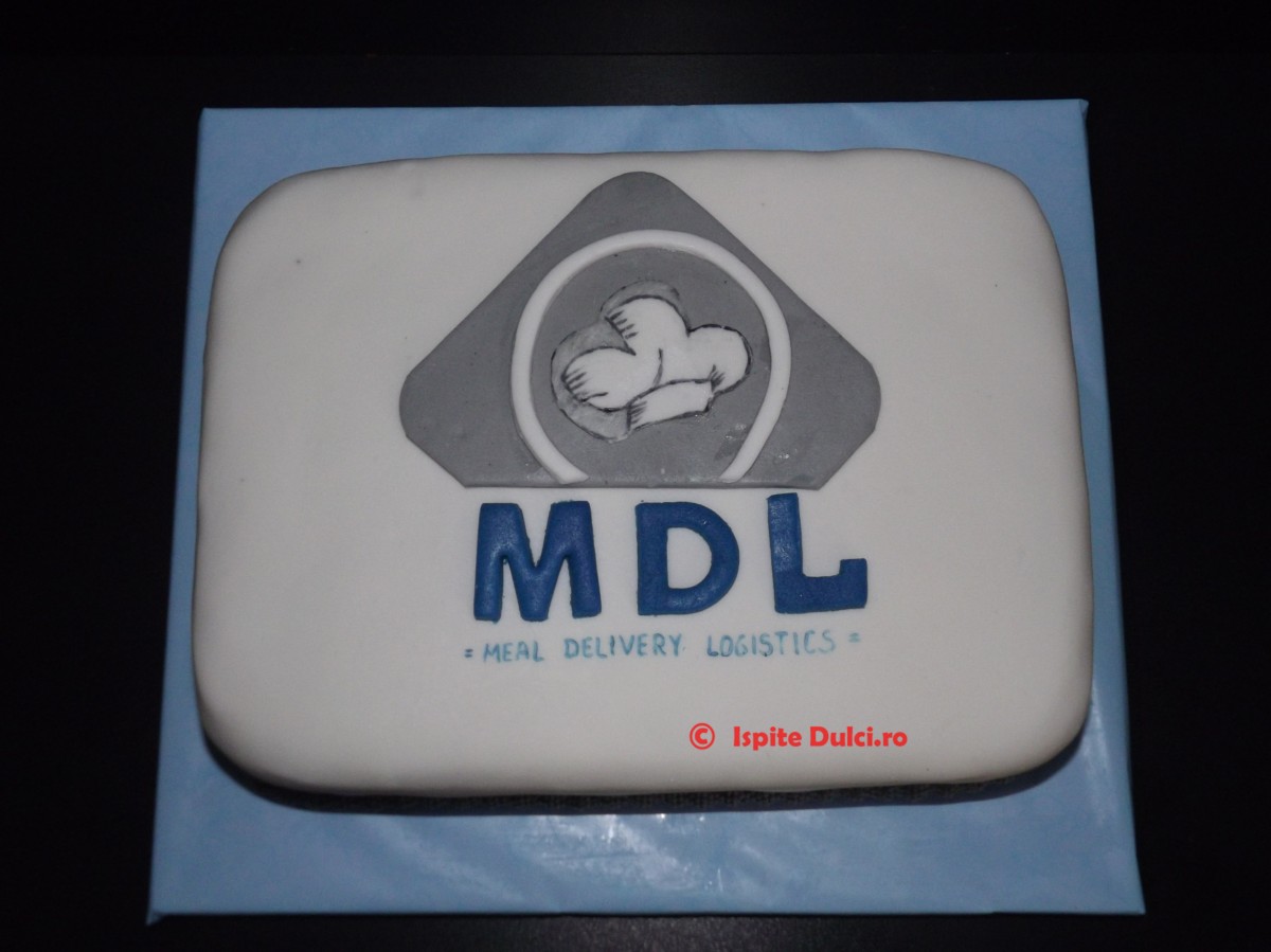 Tort cu sigla MDL (meal delivery logistics)