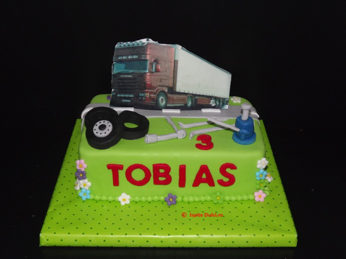 Tort cu tir pentru Tobias