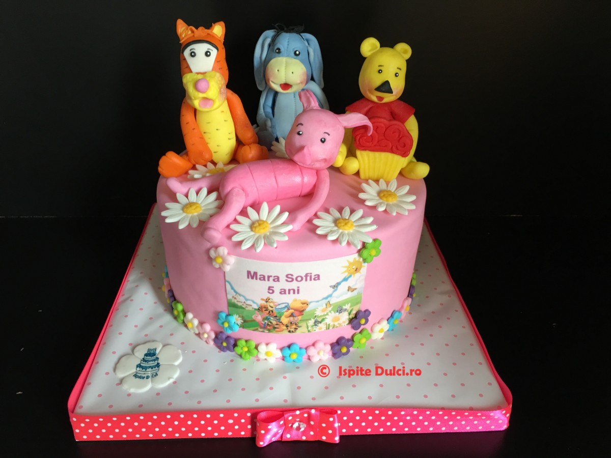 Tort cu Winnie si prietenii pentru Mara Sofia