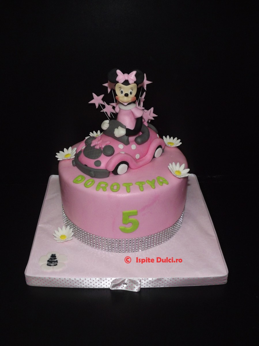 Tort cu Minnie pentru Dorottya