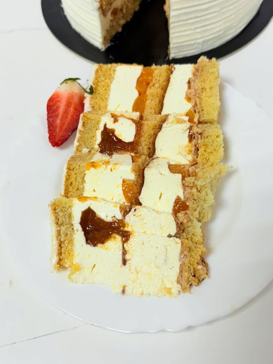 Tort Simfonie cu piersici