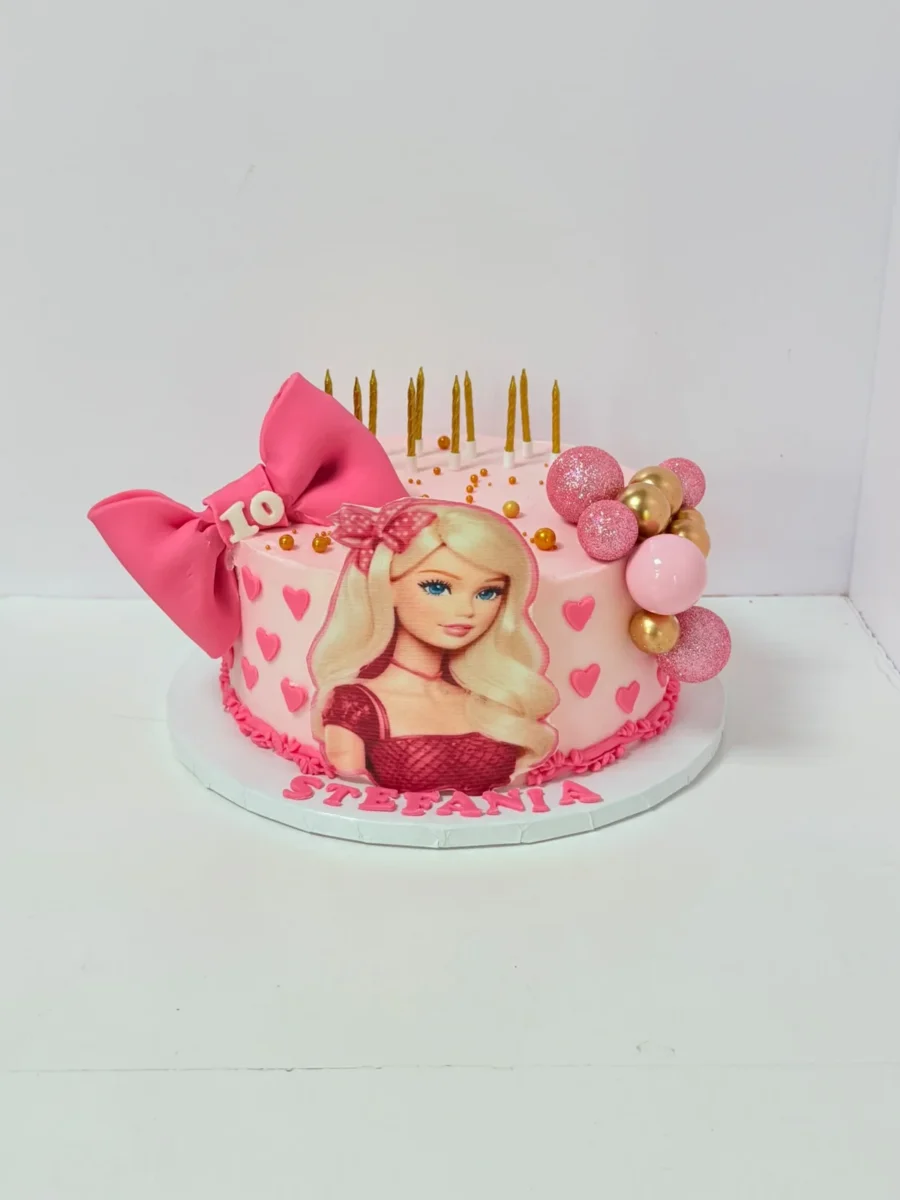 Tort Barbie roz pentru Ștefania
