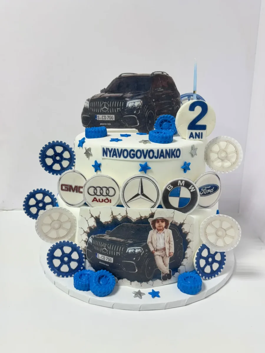 Tort Mercedes pentru aniversarea de 2 ani